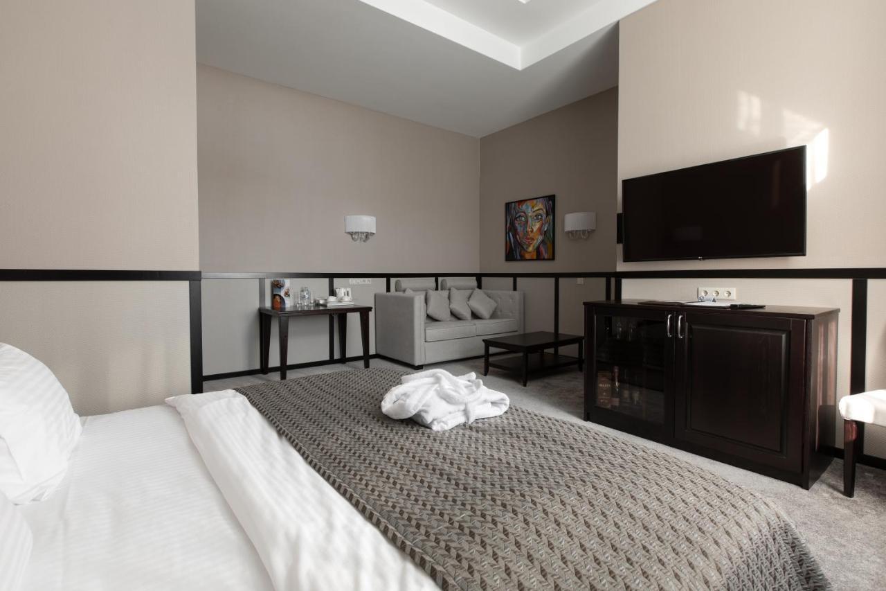 Tsunami Spa Hotel Dnipro Luaran gambar