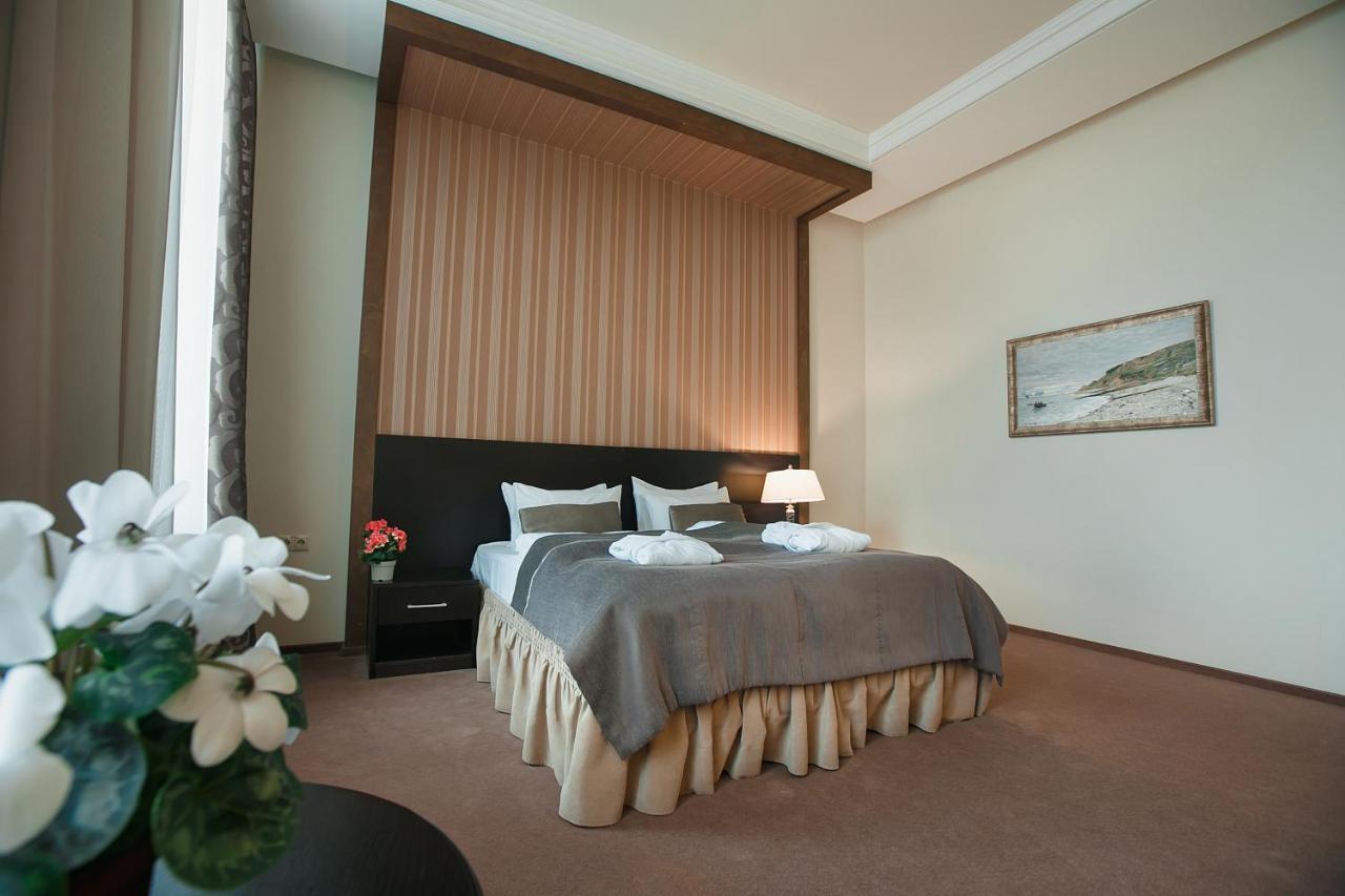 Tsunami Spa Hotel Dnipro Luaran gambar