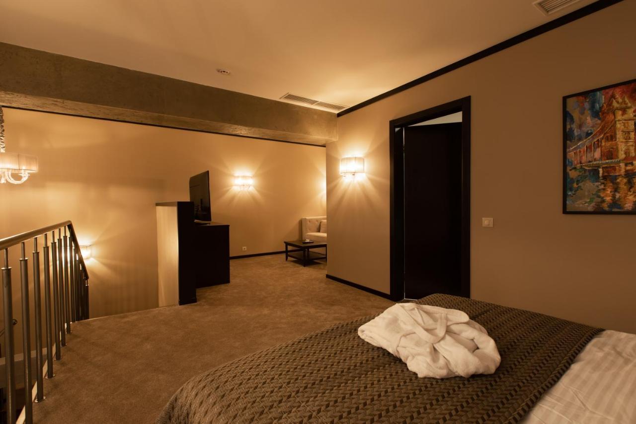 Tsunami Spa Hotel Dnipro Luaran gambar