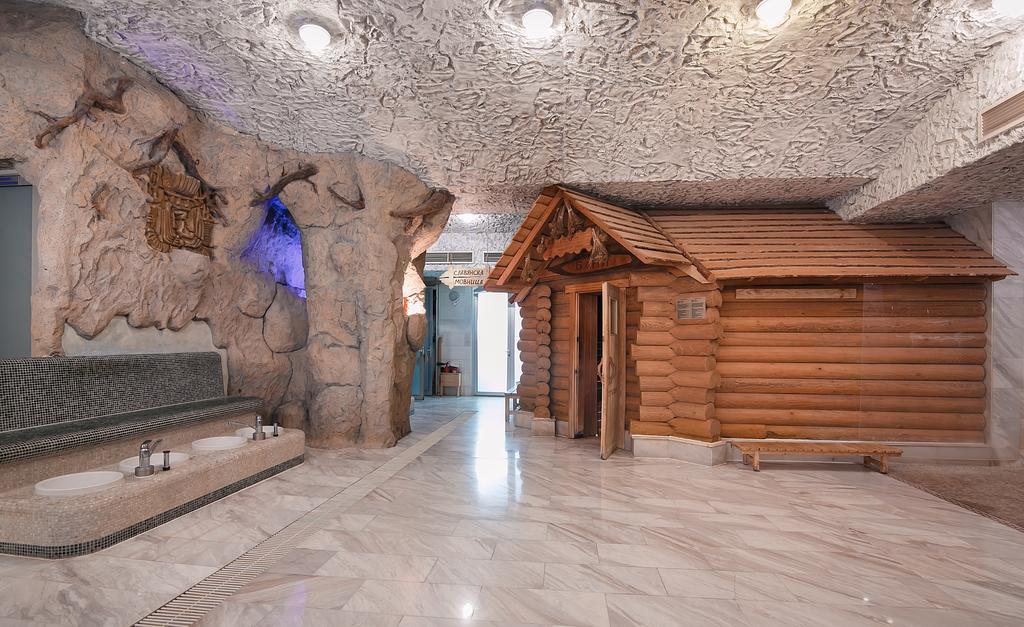 Tsunami Spa Hotel Dnipro Luaran gambar
